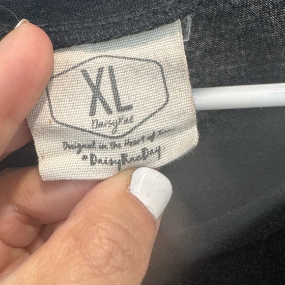 Graphic Tee with Leopard Print Sleeves - Picture 3 of 4